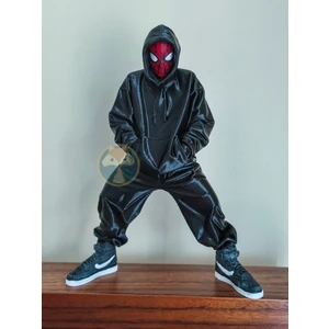 Urban Hero - Kapüşonlu Örümcek Adam