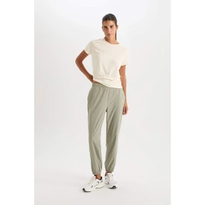 DeFactoFit Standart Fit Paçası Fermuarlı Jogger Premium Sporcu Pantolon C9415AX25SP