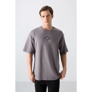 Tommy Life Koyu Gri Pamuklu Kalın Yumuşak Dokulu Oversize Fit Baskılı Erkek T-Shirt - 88325