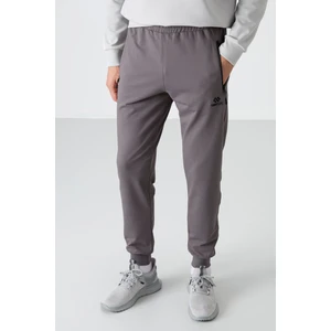 Tommy Life Koyu Gri Fermuar Cepli Standart Kalıp Jogger Erkek Eşofman Alt - 84587