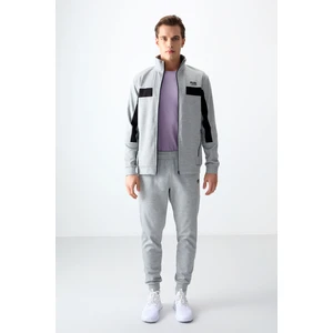 Air Jones Gri Melanj Yüzeyi Dokulu Standart Fit Nakışlı Erkek Eşofman Takım - 85248