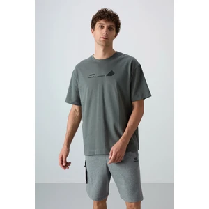 Tommy Life Haki Pamuklu Kalın Yumuşak Dokulu Oversize Fit Baskılı Erkek T-Shirt - 88330