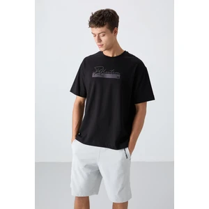 Tommy Life Siyah Pamuklu Kalın Yumuşak Dokulu Oversize Fit Baskılı Erkek T-Shirt - 88334