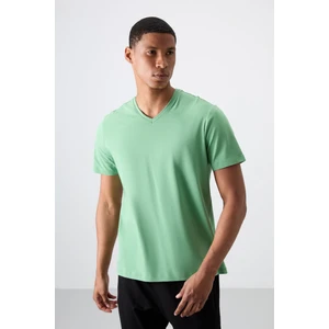 Tommy Life  Açık Yeşil Basic Kısa Kol Standart Kalıp V Yaka Erkek T-Shirt - 87912