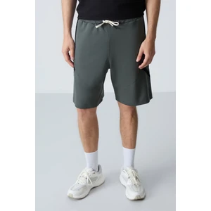 Air Jones Haki Pamuklu Kalın Yumuşak Dokulu Standart Fit Basic Erkek Şort  - 81281