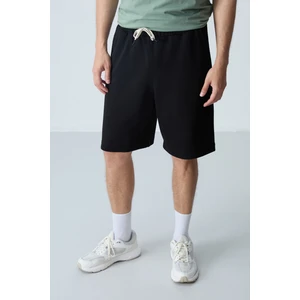 Air Jones Siyah Pamuklu Kalın Yumuşak Dokulu Standart Fit Basic Erkek Şort  - 81275