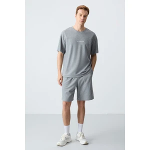 Air Jones Gri Melanj Pamuklu Kalın Yumuşak Dokulu Oversize Fit Basic Erkek Şort Takım - 85257