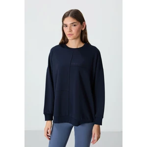 Indigo Kompakt Pamuklu Kalın Pürüzsüz Dokulu O Yaka Oversize Fit Kadın Sweatshirt - 97288