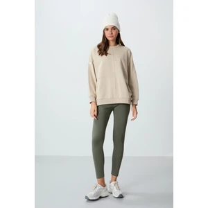 Bej Kompakt Pamuklu Kalın Pürüzsüz Dokulu O Yaka Oversize Fit Kadın Sweatshirt - 97288