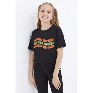 Tommy Life Siyah Oversize Renkli Yazı Baskılı Düşük Omuz O Yaka Kız Çocuk Crop T-Shirt  - 75038