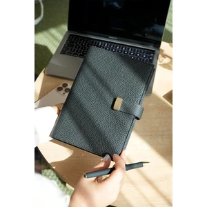 Victoria's Journals Executive Vegan Deri Defter. A5. 100 Gr. 240 Sayfa. Kenar Yaldızlı Siyah
