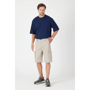 Erkek Regular Fit Kargo Cepli Şort Kapri
