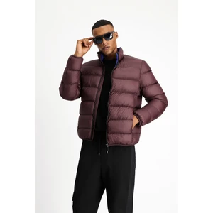 Çantalı Dik Yaka Fermuarlı Cepli Rüzgar Geçirmez Spor Şişme Mont