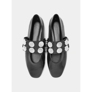 Zımba Bant Detay Ayakkabı