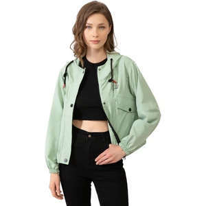 Spor Kadın Su Yeşili Su Geçirmez ve Rüzgara Dayanıklı Kapüşonlu Cepli Çıt Çıtlı Mevsimlik Yağmurluk