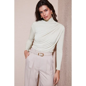 Streç Büzgü Detaylı Slim Fit Dik Yaka Bluz Bayan Bluz 669925