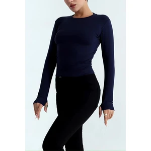 Parmak Geçmeli Buzzy Kumaş Bluz