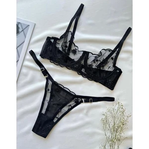 Kadın Siyah Nakış Işlemeli Transparan Iç Çamaşır Takımı
