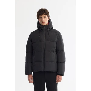 Avva Erkek Siyah Kapüşonlu Su İtici Rüzgar Geçirmez -5°C Dayanıklı Şişme Comfort Fit Mont B006046