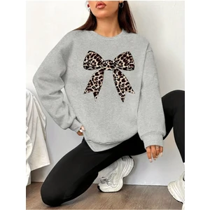 Leopar Desenli Kurdele Baskılı Bisiklet Yaka Gri Sweatshirt