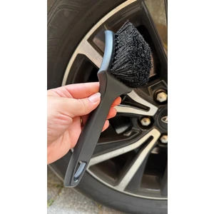 Araba Jant Temizleme Fırçası , Zorlu Kirlerde Etkili, Dayanıklı Kıl Yapısı ( 1 Adet )