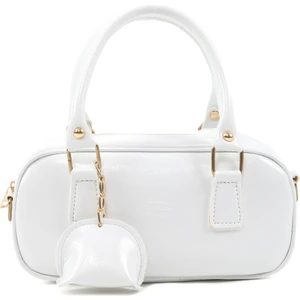 Kırışık Dokulu Beyaz SHK207 Suni Deri Charm Detaylı Fermuarlı ,askılı El, Kol ve Omuz Çantası