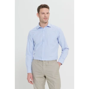 AC&Co / Altınyıldız Classics Erkek Açık Mavi Ütülemesi Kolay Comfort Fit Rahat Kesim Klasik Yaka Gömlek