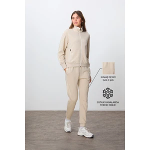 Tommy Life Bej Kompakt Pamuklu Kalın Pürüzsüz Dokulu Dik Yaka Oversize Fit Kadın Eşofman Takım - 95340