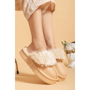 Kadın Peluşlu Yumuşak Hafif Ses Yapmayan Kaymaz Eva Taban Kışlık Ev Terliği