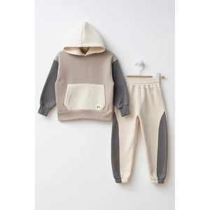Renk Bloklu Kapşonlu Erkek Çocuk Alt Üst Eşofman Takımı