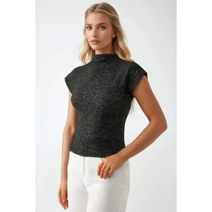 Kadın Dokulu Yuvarlak Yaka Kolsuz Üst Grey