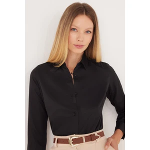 Kadın Slim Fit Dar Kesim Vucüda Oturan Uzun Kollu Siyah Basic Gömlek