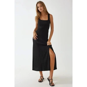 Kadın Kare Yaka Dokulu Midi Elbise Siyah