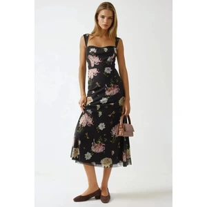 Kadın Kalp Yaka Desenli Maxi Elbise Siyah