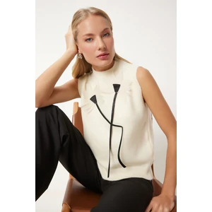 Çiçek Detaylı Triko Süveter LPF0083 Ekru