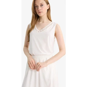 V Yaka Atlet F9396AX25HS