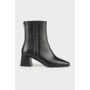 Siyah Deri Kadın Klasik Bot