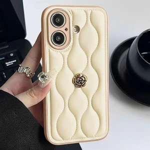 Apple iPhone 17 Uyumlu Kılıf Zebana Camellia Deri Kılıf Bej