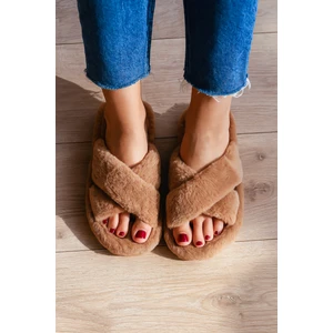 Peluş Çapraz Bant Kadın Ev Terliği Rahat ve Şık Kışlık Hafif  Kaymaz