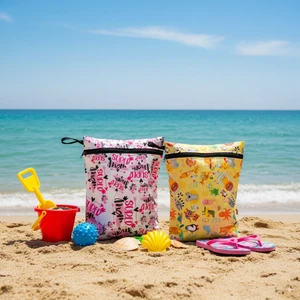 2 Adet, 37 x 30 Cm, Mom ve Summer Desen, Sıvı Geçirmeyen Çok Amaçlı Çanta, Ekonomik Set, Yıkanabilir