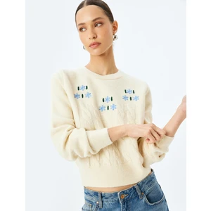 Uzun Kollu Bisiklet Yaka Çiçekli Saç Örgü Dokulu Örme Kazak