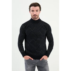 Desenli Slim Fit Yarım Balıkçı Yaka Şönil Kumaş Erkek Triko Kazak