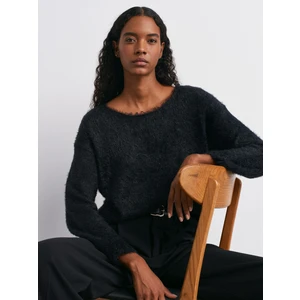 10806 Kayık Yaka Yumuşak Dokulu Triko Kazak-Siyah