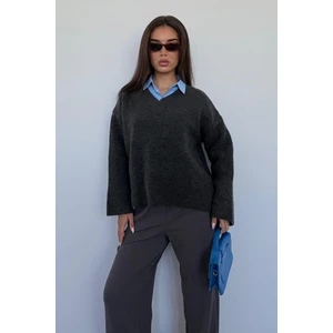 Antrasit V Yaka Triko Kadın Kazak MG2501