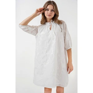 Kadın BDART Bağcıklı Dantel İşlemeli Mini Elbise Beyaz