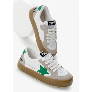 Çocuk Unisex Beyaz Yeşil Termo Taban Yıldız Detaylı Bağcıklı ve Cırtlı Spor Ayakkabı