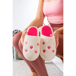 Kadın Peluş Kalpli Ev Terliği Peluş Ev Terliği Misafir Terliği Bohça Terliği