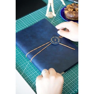 Victoria's Journals A5 Mekanizmalı Vegan Kapaklı DEFTER.100 Gr. 160 Sayfa.çizgili