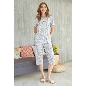 Çiçek Desenli Kısa Kol Kapri Pijama Takımı