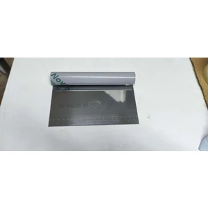 20 cm Hamur Kazıyıcı - Ölçekli